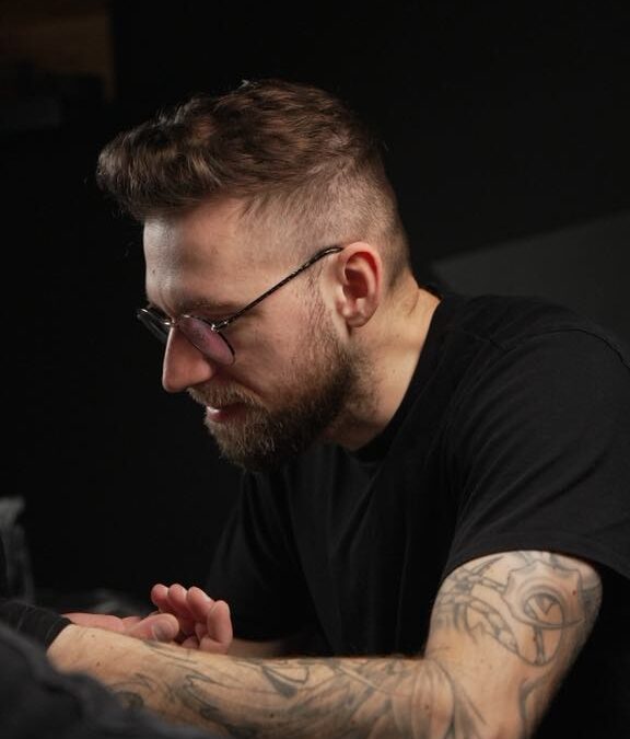 Ile kosztuje tatuaż realistyczny w&nbsp;Bydgoszczy i&nbsp;od&nbsp;czego zależy cena?  Tatuażysta Bydgoszcz | Czarno-szare realistyczne tatuaże #7